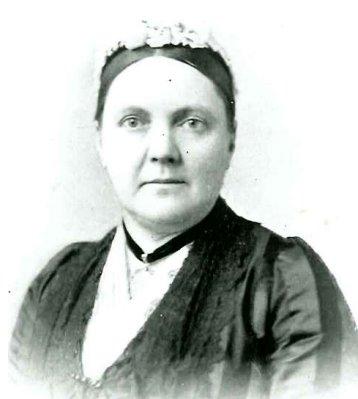 Harriet Gould 1835-1907 in 1880 - omf7dlq