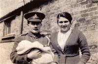 Sidney, Alice and baby Joan